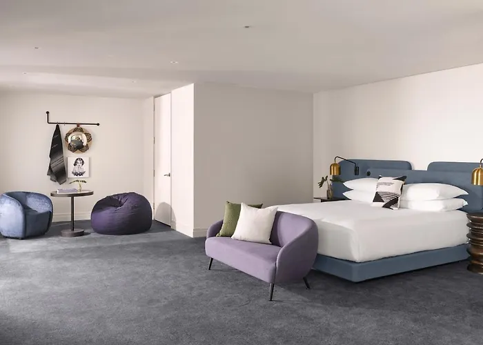 Skyline Junior Suite