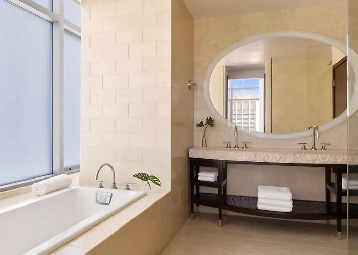 One-Bedroom King Suite