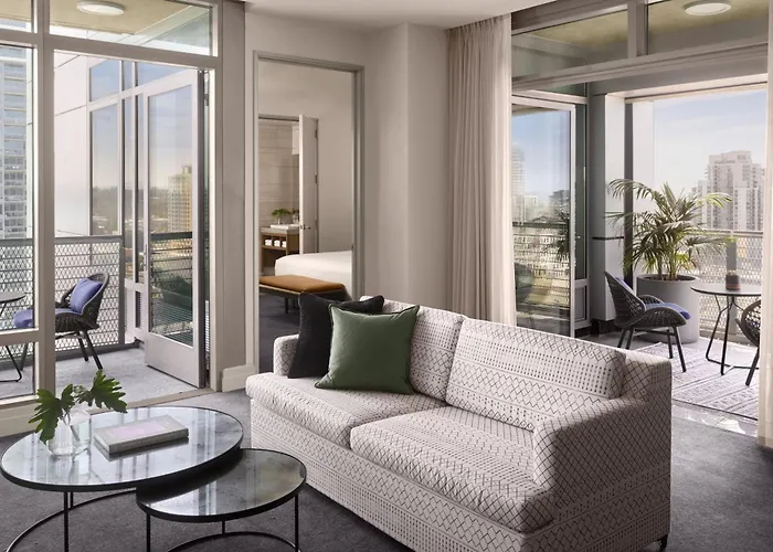 Skyline One-Bedroom King Suite
