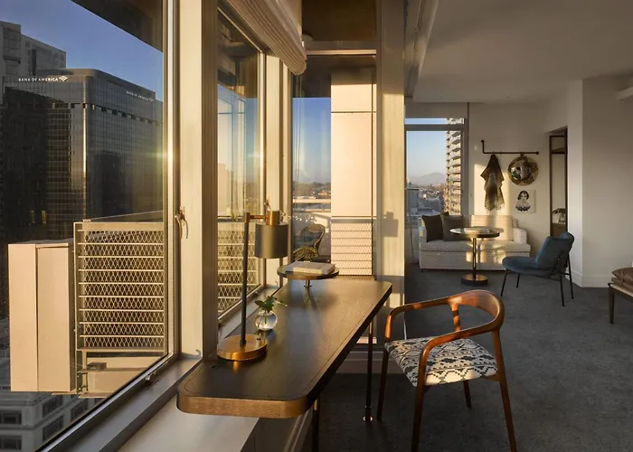 Premium King Room